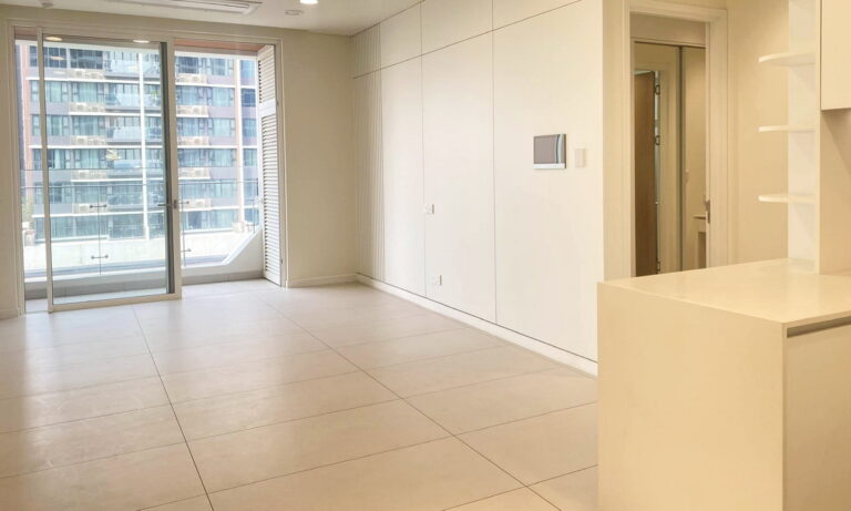 Căn hộ Thủ Thiêm Zeit bán 2 phòng ngủ lầu cao nội thất cơ bản view L81